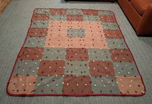 lot 92 image: Vintage Patchwork Wool Quilt