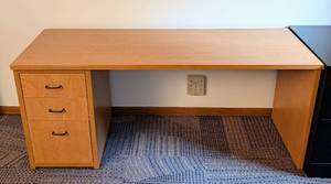 lot 98 image: Techline Maple Office Desk