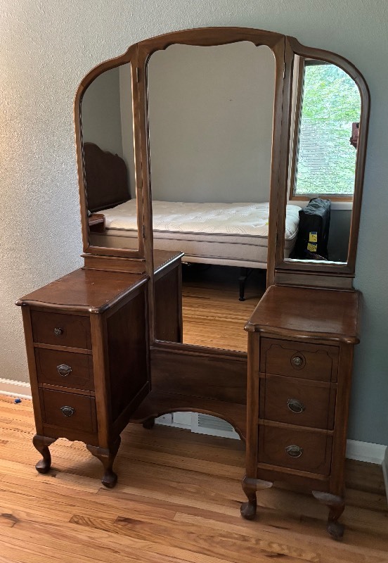 Antique Walnut Vanity with Trifold Mirror for Sale in Shoreview