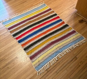 lot 68 image: Vibrant Vintage Afghan Blanket