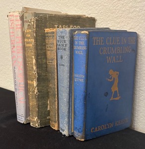 lot 73 image: Variety of Vintage Books including The Blue Fairy Book, Taps for Private Tussie, The Philosophical Fisherman and More