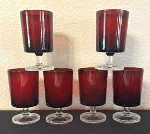 lot 116 image: Vintage Luminarc Arcoroc of France Cavalier Ruby Red Stemware