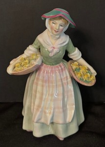 lot 189 image: Royal Doulton Daffy Down Dilly HN 1712