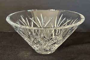 lot 197 image: Waterford Crystal Innisfree Bowl