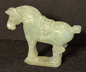 lot 306 image: Beautiful Jade Horse Figurine
