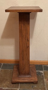 lot 310 image: Vintage Wooden Arts and Crafts Style Pillar  Plant Stand  Pedestal