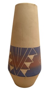 lot 353 image: Signed Southwest Vase