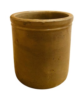 lot 352 image: Vintage 8 Crock
