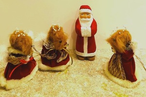 lot 349 image: Vintage Christmas Figurines
