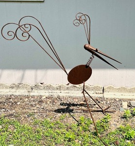 lot 145 image: Whimsical Metal Bird Garden Sculpture