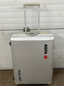 lot 4 image: AGFA Auto QC2 Phantom Trolley Locking Case With Retractable Handle & Keys Empty  Durable, professional-grade hard case with foam-lined interior & smooth-rolling wheels. Ideal for equipment, tools, or custom use.