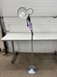 lot 21 image: Nightingale Adjustable Fixture Co. UL Portable Lamp  In great working condition Fully adjustable and sturdy. Great for focused lighting wherever you need it.