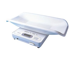lot 25 image: Tanita 1583 Digital Infant Scale with Carry Bag  Accurate, lightweight pediatric scale designed for weighing babies and infants. Portable with included carry bag. Trusted in clinics, hospitals, and home care settings. In good condition