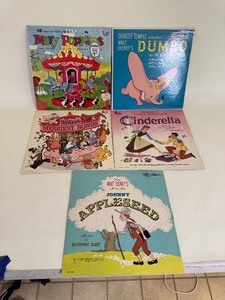 lot 27 image: Vintage Disney Vinyl Records