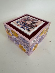lot 35 image: Vintage Japan Music Box