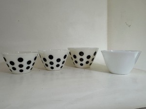 lot 74 image: Vintage Fire King Milk Glass Black Dot & White Bowl