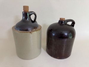 lot 78 image: Lot of (2) Vintage Jugs