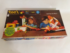 lot 86 image: Vintage 1967 Mattel TocL New Dimension in Creative Play Toy Set