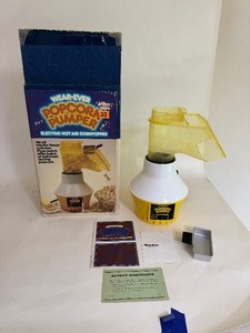 lot 96 image: Vintage Wear Ever Popcorn Pumper Hot Air Electric Model 73000 Made in USA