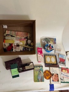 lot 136 image: Vintage Kenmore Buttonhole Attachment & Other Miscellaneous Items
