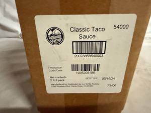 lot 170 image: 2 x 8ct of Classic Taco Sauce