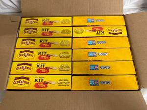lot 178 image: 12ct of Old El Paso Hard and Soft Taco Dinner Kit