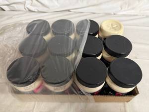 lot 190 image: 12 Bottles of Not Mayo Plant Pased Dressing