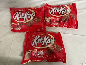 lot 226 image: 3 Bags of Snack Sized Kit Kats