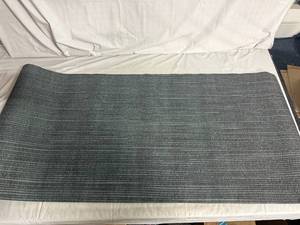 lot 66 image: 2ft x 6ft Runner Rug - Green
