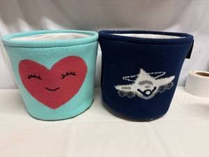 lot 13 image: 2 Decorative Storage Baskets- 14x14x12