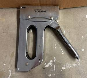 lot 35 image: 9 Hyper Tough Staplers