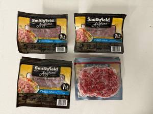 lot 65 image: L. 4x 1lb Cubed Ham-Smithfield Anytime Favorites