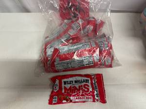 lot 155 image: SSS. 12x 3.5oz Wiley Wallaby Licorice Minis-Classic Red