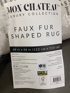 lot 14 image: Mon Chateau Luxury Collection Faux Fur Shaped Rug 48 x 46