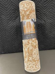 lot 22 image: Avalon Collection Gertmenian 2ft 2in x 8ft Runner Rug