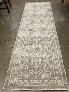 lot 40 image: Everest Runner Rug 30 x 96 with Geometric Design