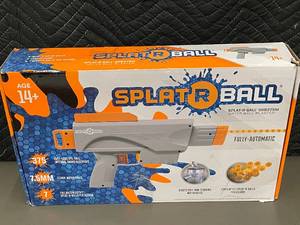 lot 76 image: Splat-R-Ball SRB375M Water Ball Blaster Kit