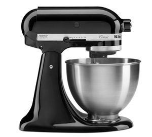 lot 52 image: KitchenAid Classic Series 4.5qt Tilt-Head Stand Mixer