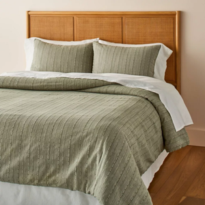 lot 145 image: 3PCS King Size Washed Loop Stripe Duvet Cover Bedding Set - Hearth & Hand with Magnolia