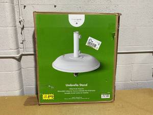 lot 103 image: Kate Spade Umbrella Stand