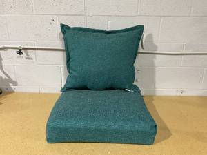 lot 343 image: 18x18 Outdoor Square Decorative Pillow and Cushion Threshold