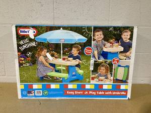 lot 420 image: Little Tikes Easy Store Jr. Play Table with Umbrella