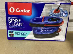 lot 446 image: O-Cedar RinseClean Spin Mop & Bucket System