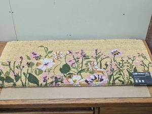 lot 99 image: Calloway Mills Botanical Garden Doormat (18 x 40 x 1.50)