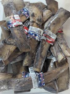 lot 109 image: 20 Pack Natures Own Smoked Large Rib Dog Treat