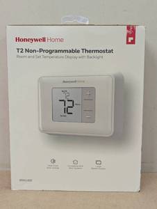 lot 63 image: Horizontal Non-Programmable Thermostat with Digital Backlit Display
