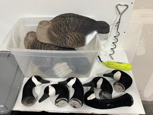 lot 37 image: Goose Decoys