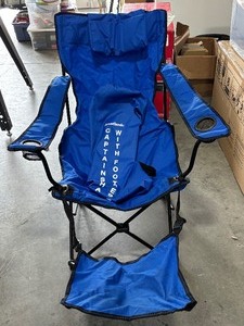 lot 42 image: Lawn Chair with Footrest