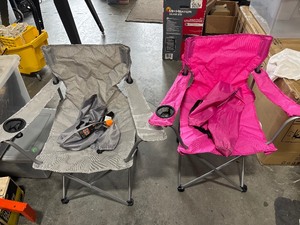 lot 43 image: Lawn Chairs