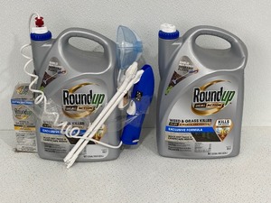 lot 74 image: Round Up Weed and Grass Killer